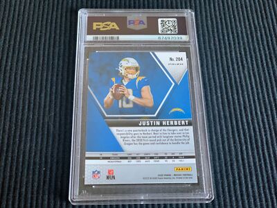 2020 PANINI MOSAIC #204 JUSTIN HERBERT *PINK CAMO ROOKIE PSA 10
