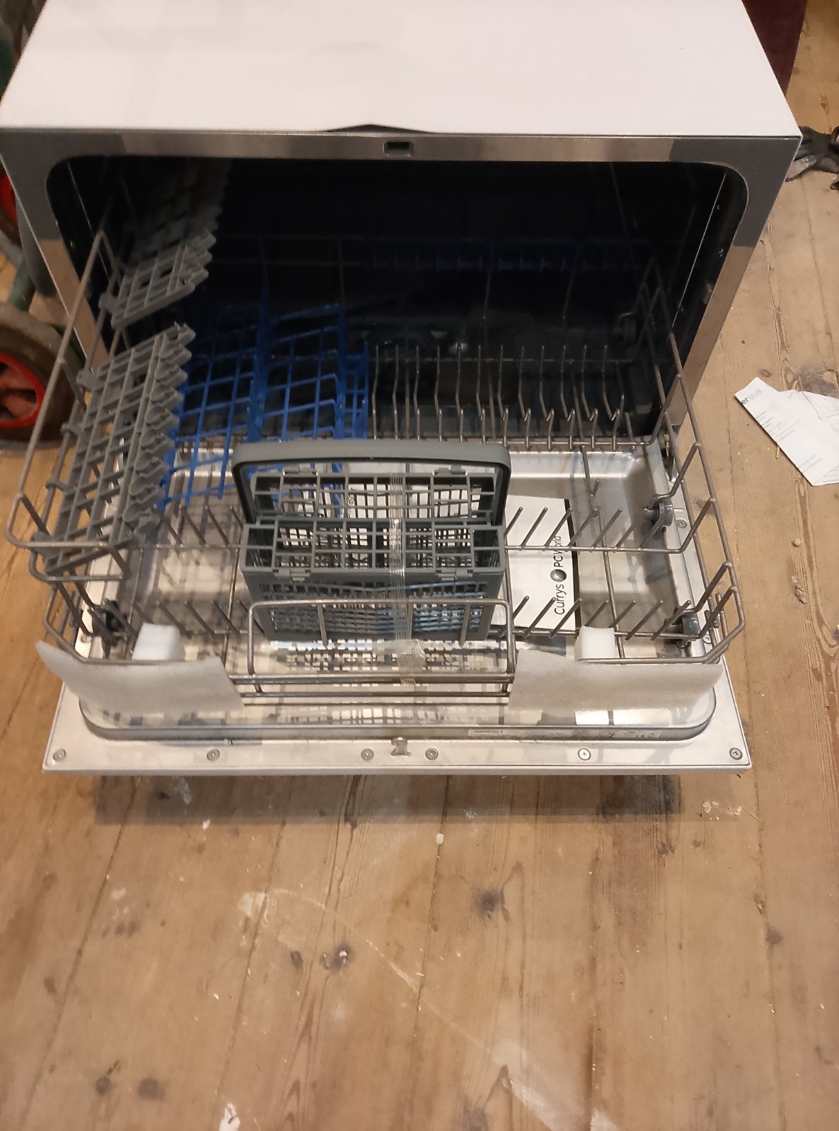 Table Top Dishwasher New Never Used The Top Is Dented Due To Storage