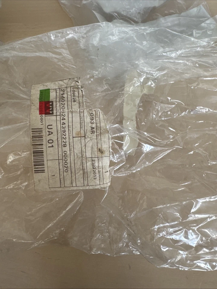 Genuine VW Audi Golf Mk7 1.6 Tdi Additional Water Pump Bracket RIGHT 5Q0121093AR - Image 4 of 4