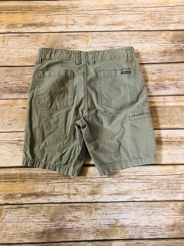 Volcom Youth True To This Shorts Sz 10 Sage Green Flat Front Cotton Blend Chino - Picture 3 of 8