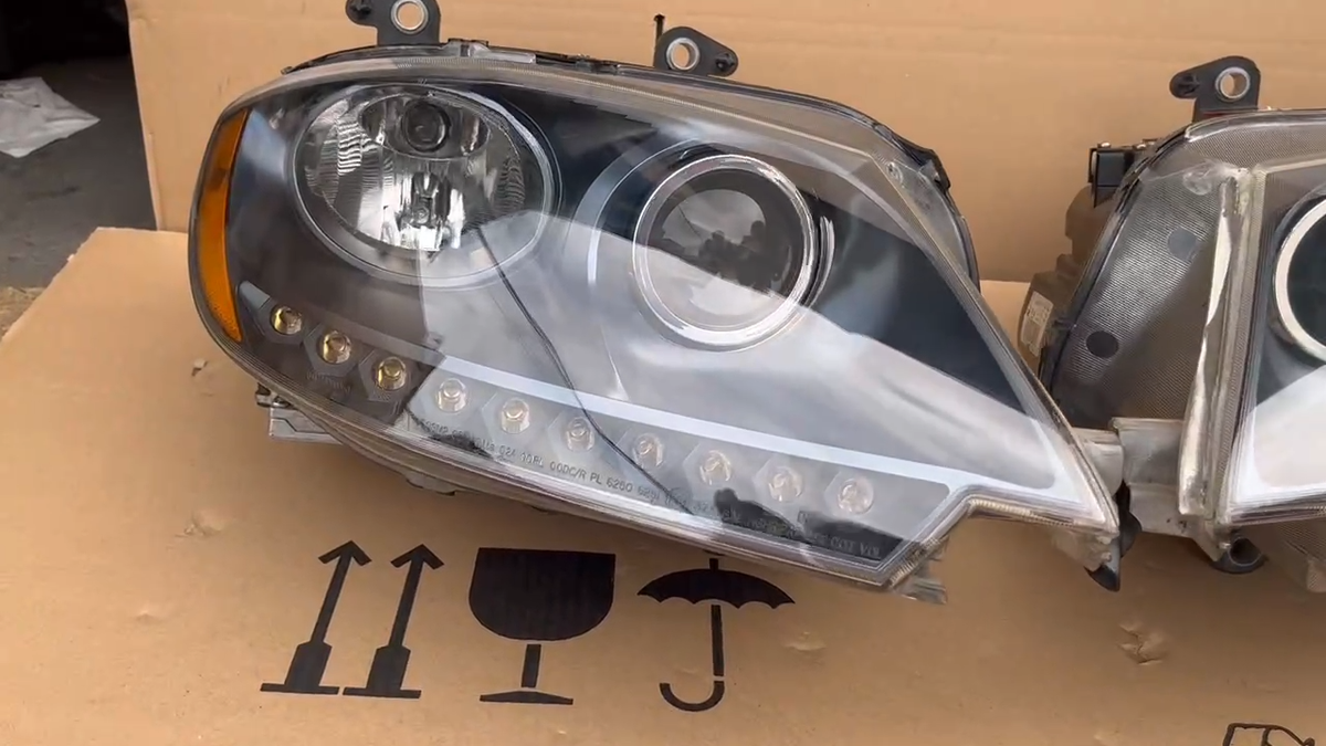 US Maserati Quattroporte M139 Left & Right 2pcs HID Headlights