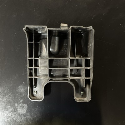 GM OEM Left-Fender Liner Bracket 84260332 | eBay