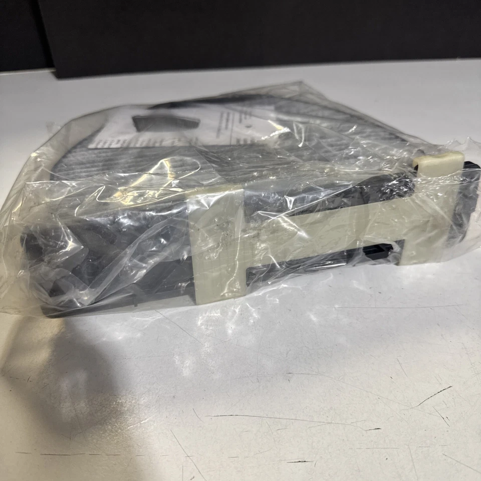 Filtro de aire de cabina Mercedes-Benz C180/C200/C250/C300-400 2008-2015 | 212 830 03 18 Foto 2 de 4