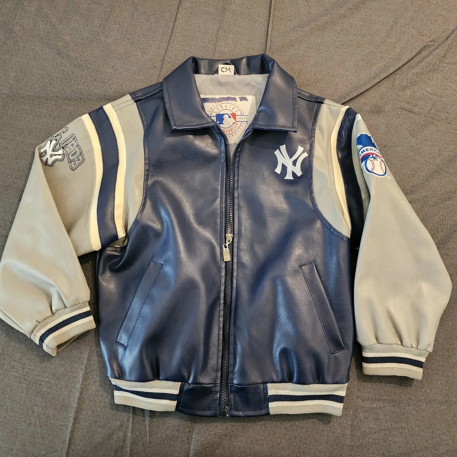 Ladies New York Yankees MLB Jacket XS The Vintage Store #60 Ladies New York Yankees MLB Jacket XS The Vintage Store
