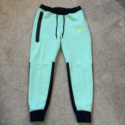 Nike Tech Fleece Jogginghose "Grün" - HF4433-349 - Größe: L Neu mit Etikett UVP 90£ - Bild 1 von 10