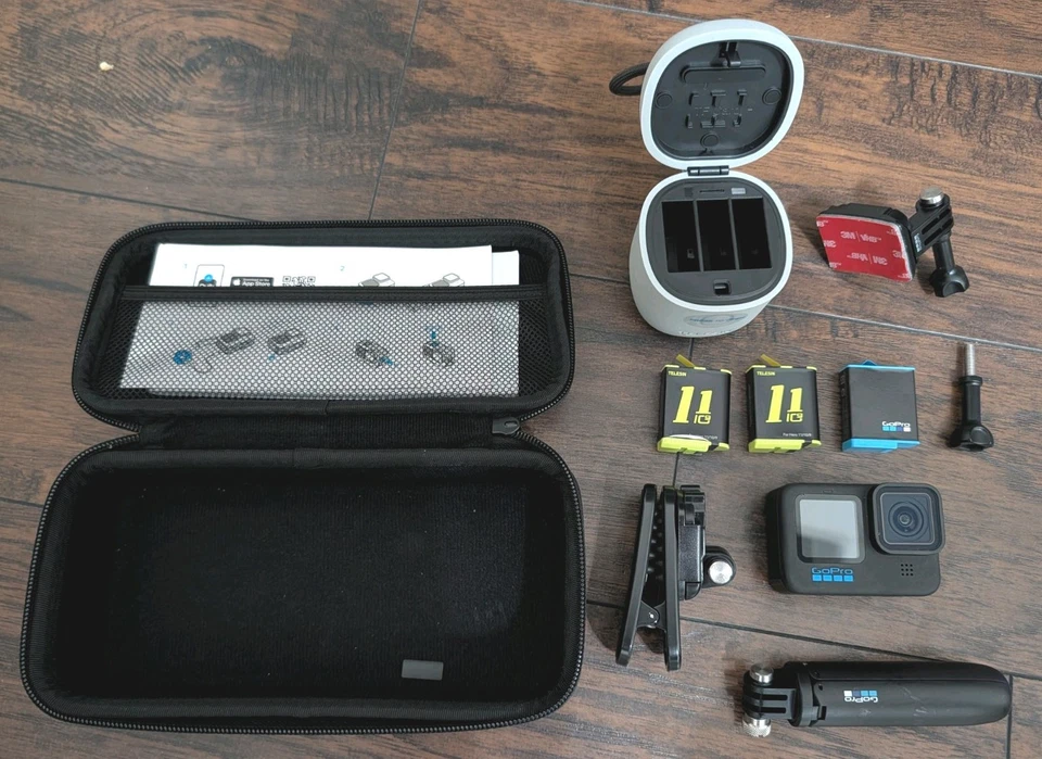 GoPro HERO10 Black Includes Carrying Case, Charger, and 3 Batteries 512 GB - Image 2 of 4