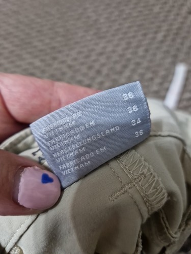 Columbia Omni-Shield Advanced Repellency Beige Womens Size 4 Short Shorts - Picture 16 of 18