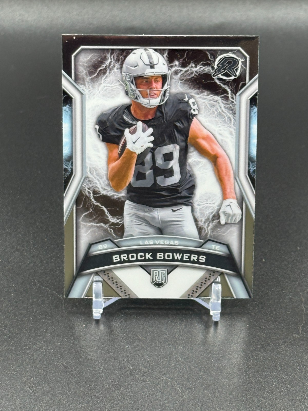 2024 Topps Resurgence - Rookies Brock Bowers #147 (RC)