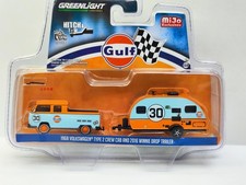 Greenlight 1:64 1968 VW T2 with 2016 Trailer #30 Gulf Oil Gulf 51114-C