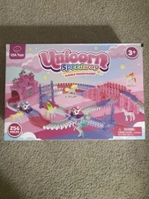 USA Toyz Unicorn Speedway Tracks – 252pc Vehicle Playset