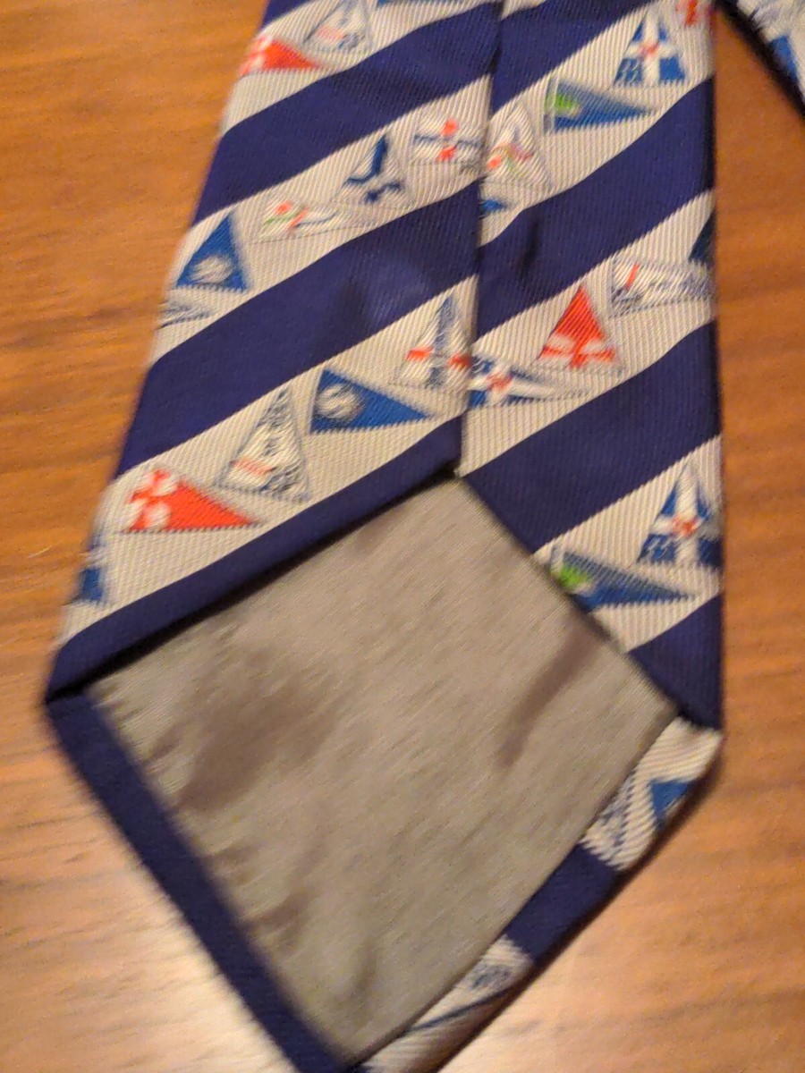 LOUIS VUITTON AMERICAS CUP Flag Logo Stripe Pattern 100
