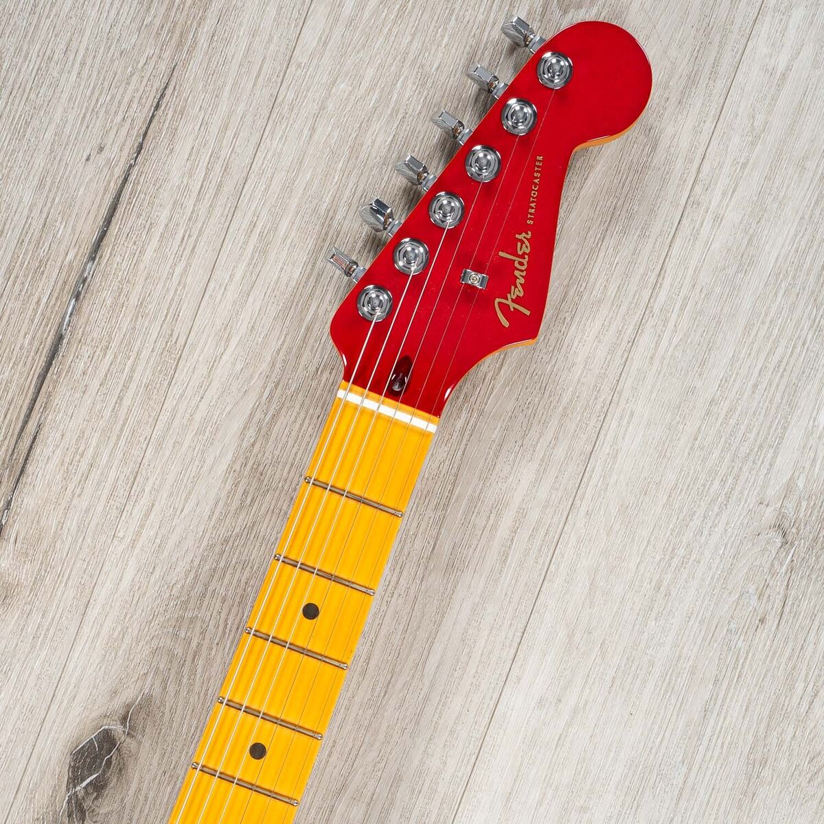 Fender Ultra Luxe Stratocaster Guitar, Maple Fretboard Fender Ultra Luxe Stratocaster Guitar, Maple Fretboard
