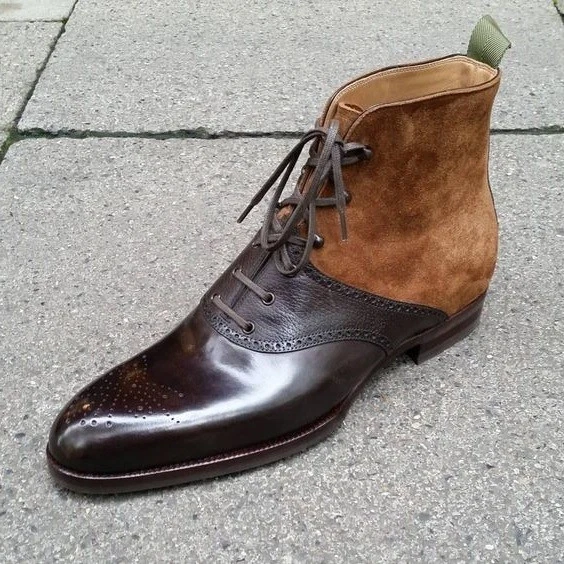 Nuevas botas de gamuza tostadas hasta el tobillo hechas a mano, botas formales de cuero marrón Foto 2 de 3