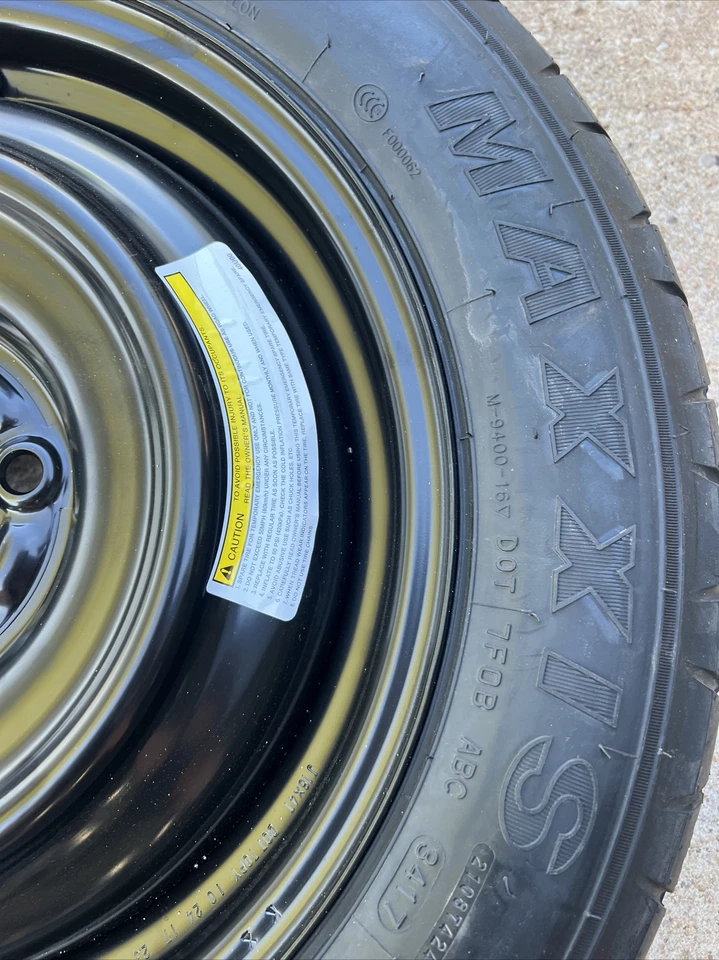 2017 2018 2019 NISSAN ROGUE SPORT SPARE TIRE 16" WITH JACK & TOOLS # 523 - Image 2 of 4