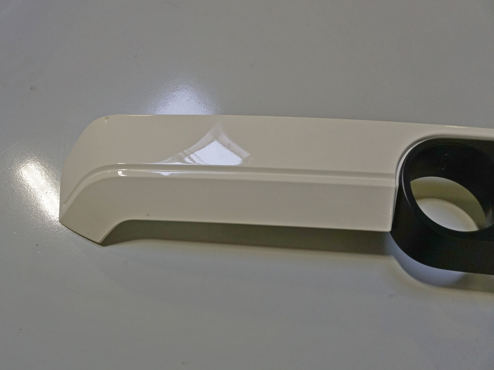 FORD GT REAR BUMPER 2004 2005 2006 White OEM - Very Nice Used
