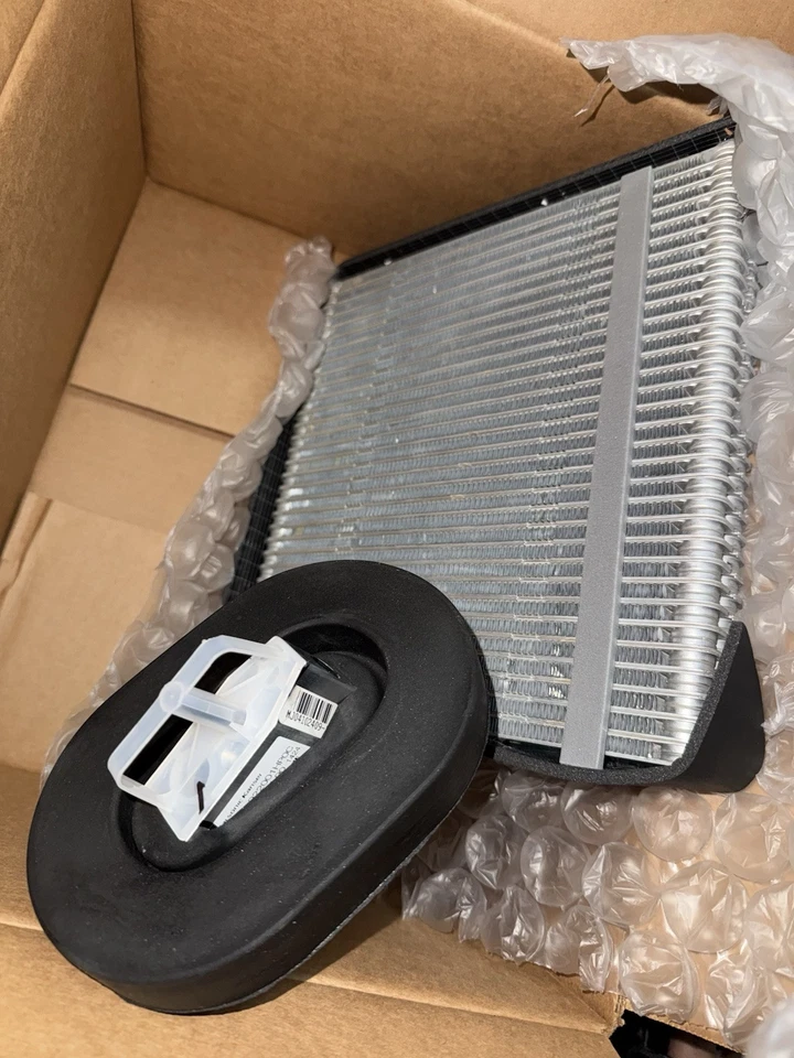 Genuine Nissan Evaporator Core 27280-3JC3D Fits Pathfinder/QX60 2013-2020 - Image 3 of 4