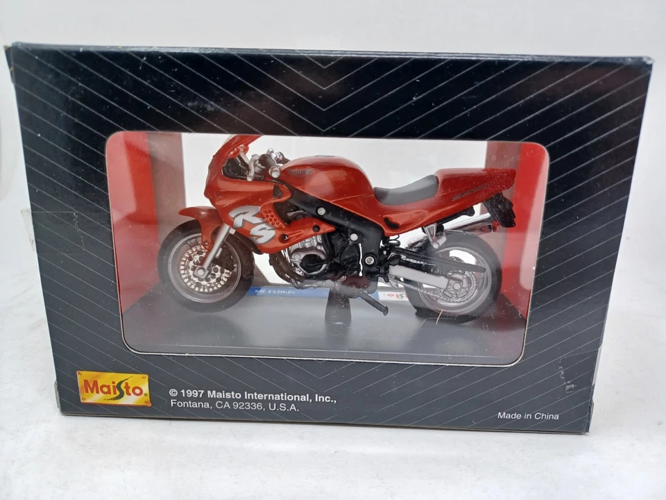 Moto diecast Maisto Triumph Sprint RS 1:18 edición especial Foto 2 de 2