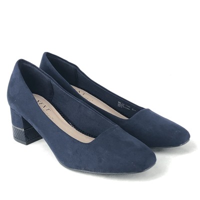 next navy heels