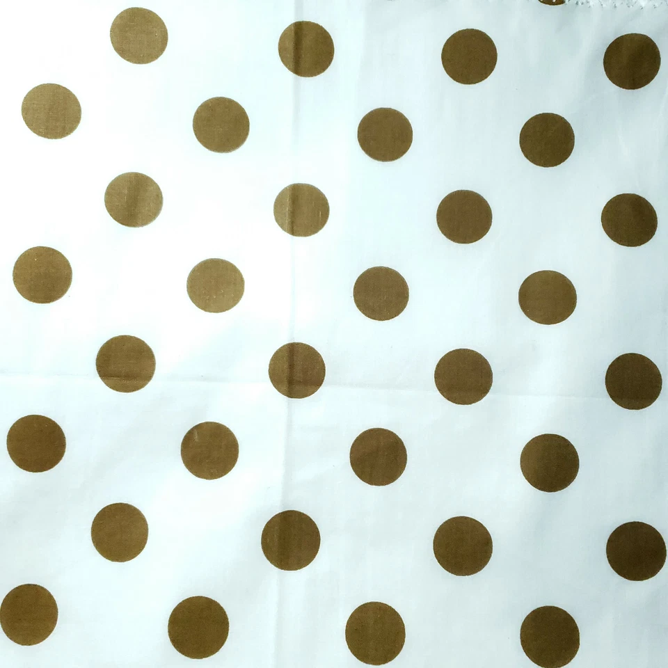BOLINHAS DE OURO BRONZE EM TECIDO DE ALGODÃO POLI BRANCO UMA POLEGADA PONTO 58" POR JARDA  - Imagem 2 de 4
