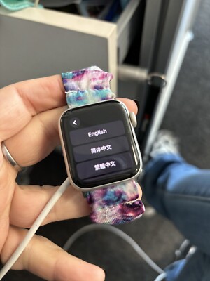 apple watch se 40mm gps cellular