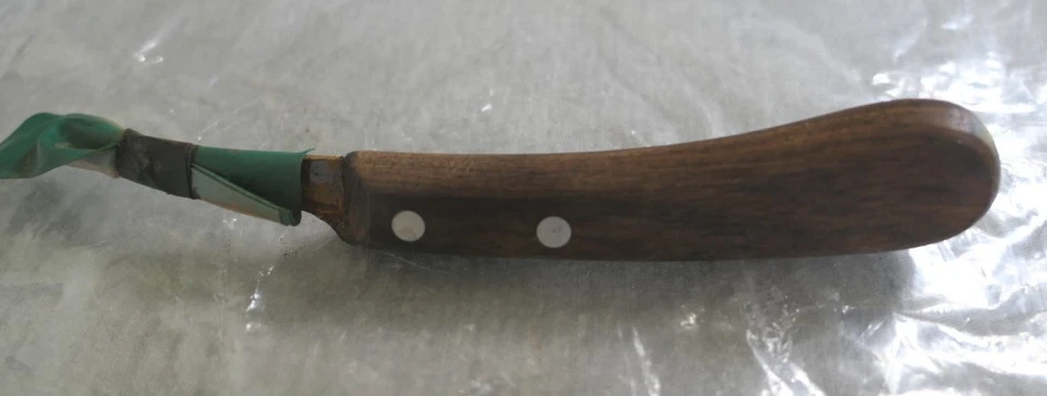 NEW Wooden Handle Stainless Steel Blade Farrier Horse Hoof Trimming Knife Rusty - Image 3 of 4