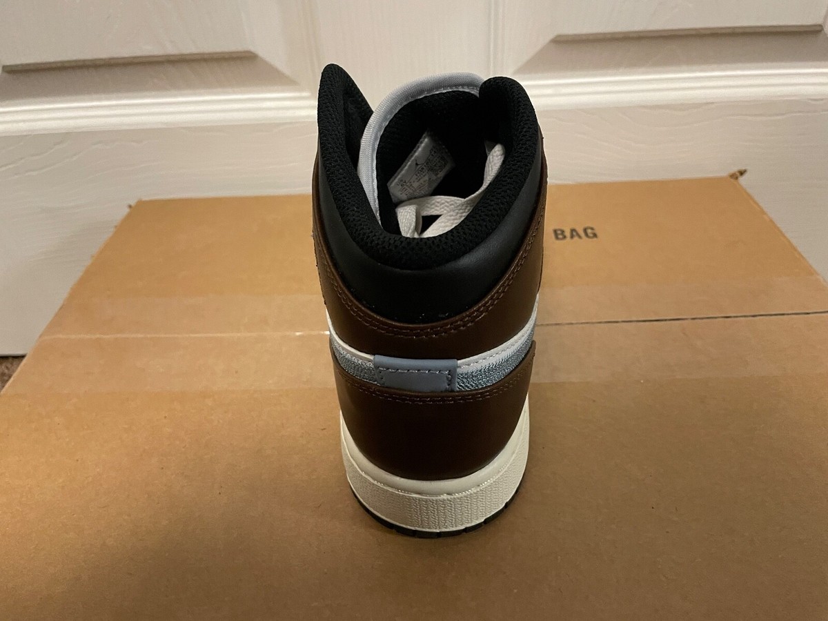 とまと JORDAN Toddler 1 Mid SE FQ8086 002 - Shiekh