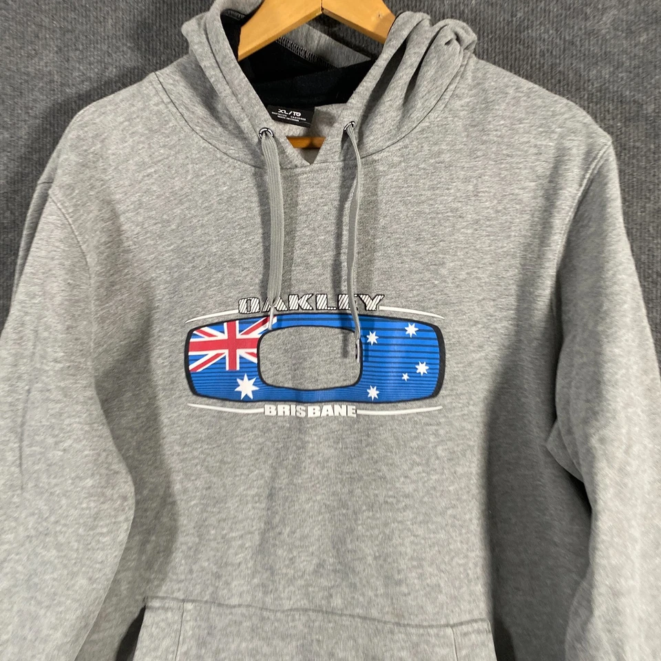 Oakley Jumper Mens XL Grey Hoodie Pullover Sweater Aussie Flag Y2K 2000s Vintage - image 2 of 4