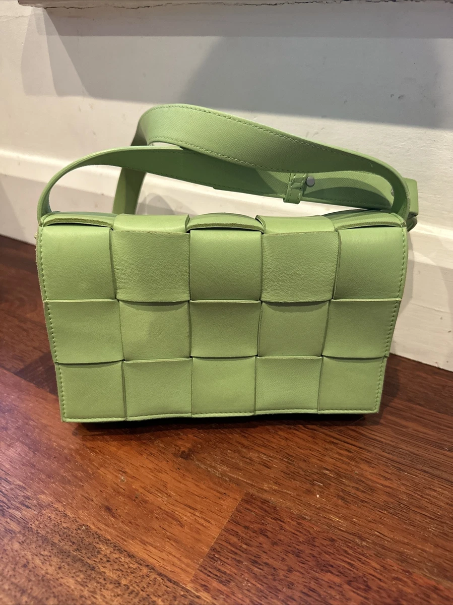 Bottega veneta pouch clearance price