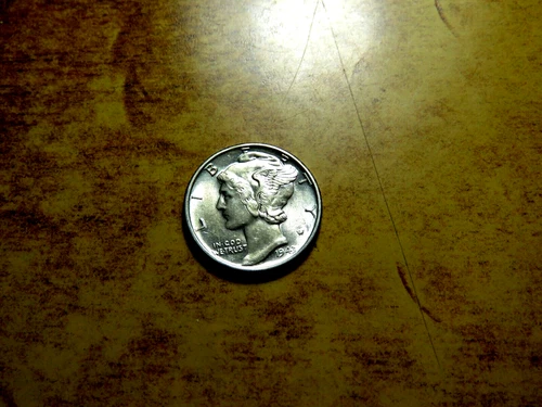 High Grade Gem BU 1943-P Mercury Silver Dime D10