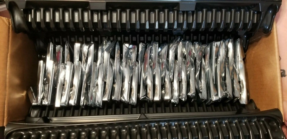 Intel SSD DC S4600 series 240GB 2.5" new in sealed package - Image 3 of 3