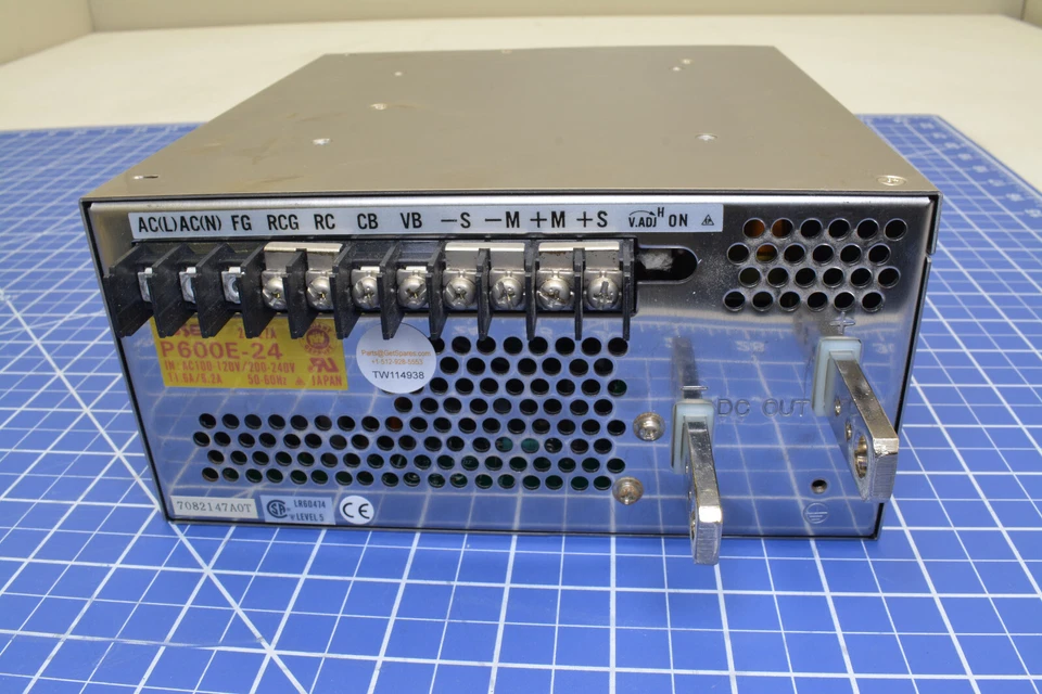 P600E-24 / FUENTE DE ALIMENTACIÓN, 24V 27A, EN AC100-120V 200-240V, 11.6A-6.2A / COSEL Foto 3 de 4