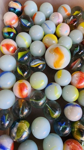 Mixed Lot Of Vintage Glass Marbles From Estate Collection - Picture 5 of 6