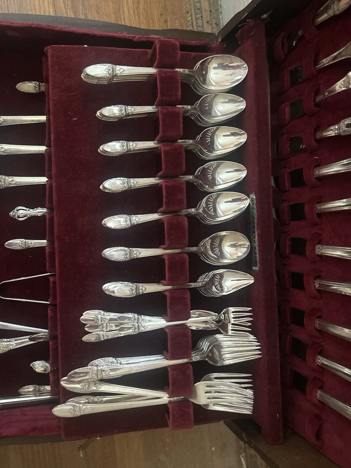 Vintage 1847 Rogers Bros Silverware Flatware - Image 2 of 4