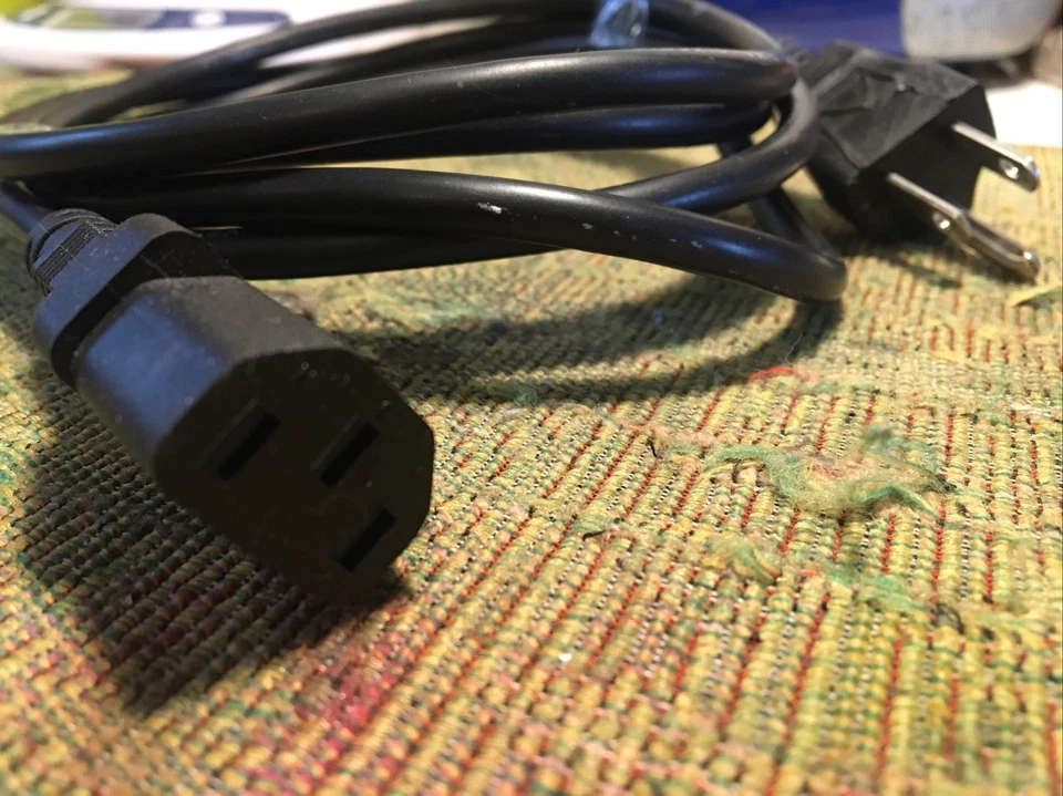 VOLEX 10A 125V VH V1625 18 AWG Power Supply Cord Cable - Image 2 of 3