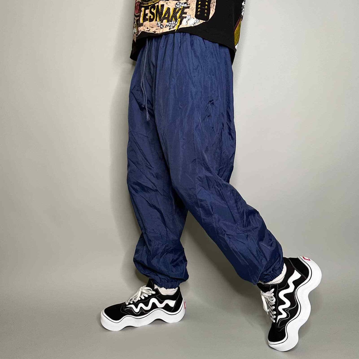 Vintage Track Pants Mens L Navy Blue Nylon Joggers has Ankle