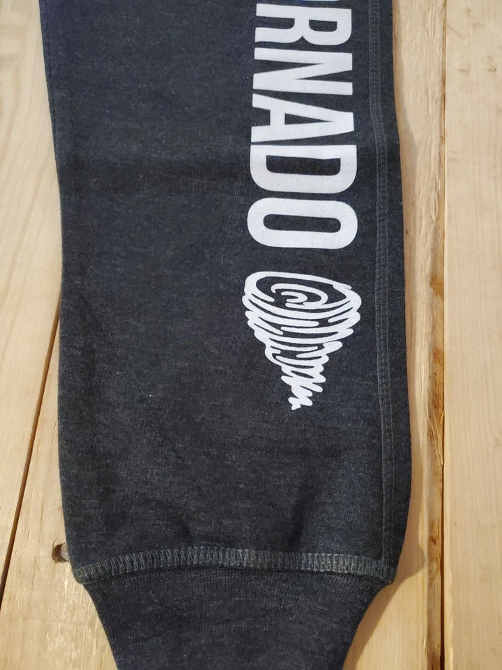 * Pantalones deportivos jóvenes pequeños tornado gris oscuro pequeños 4/5 Foto 3 de 4