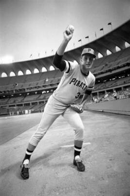 Fred Cambria Of The Pittsburgh Pirates 1970 1 Old Baseball Photo