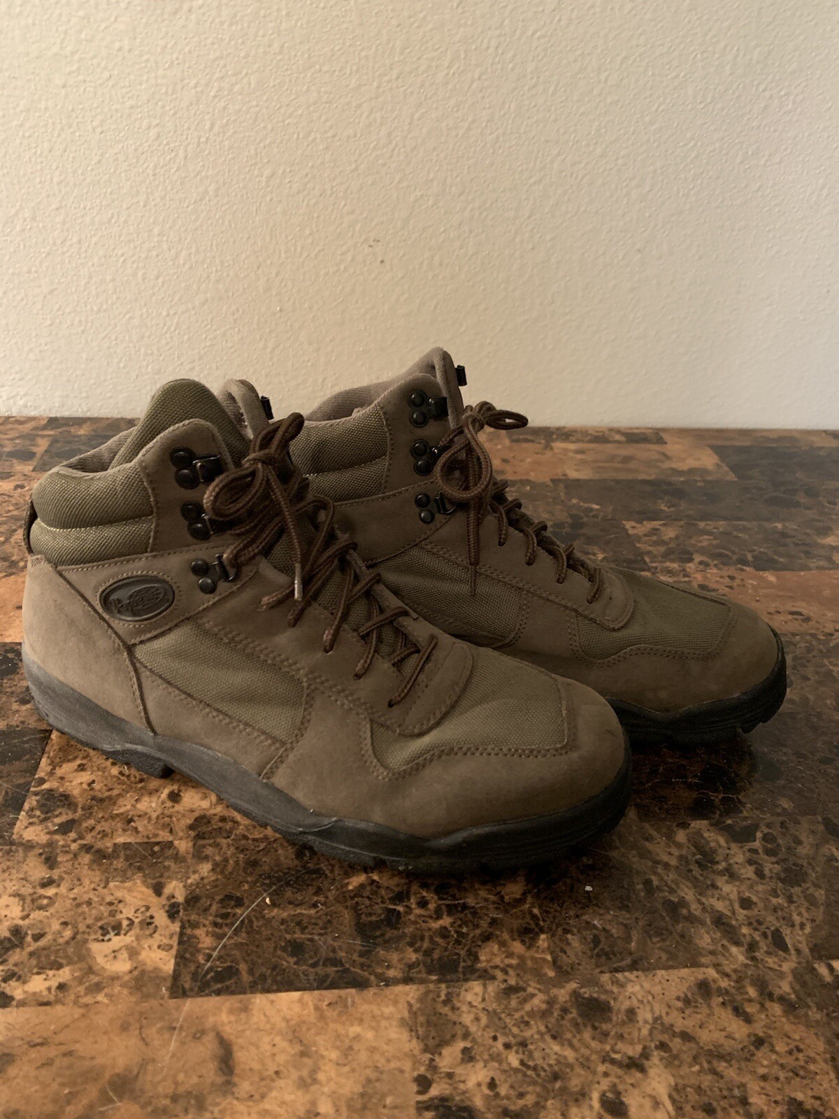 Vintage Vasque Leather Hiking Boots. Men's Size 11. M… Gem