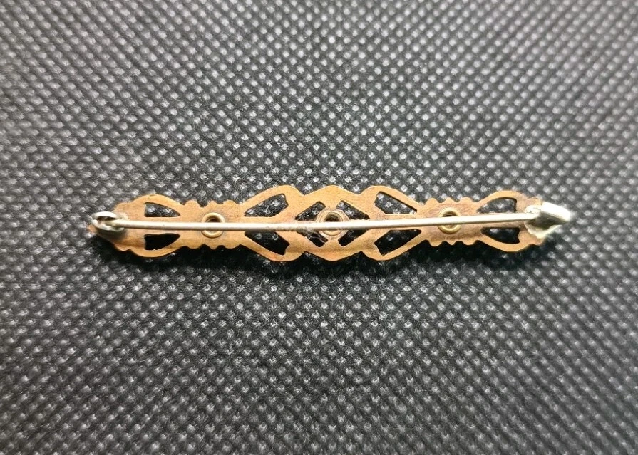 Старинная винтажная викторианская латунная заколка со стразами середины 19 века с обертонами - Изображение 4 из 4