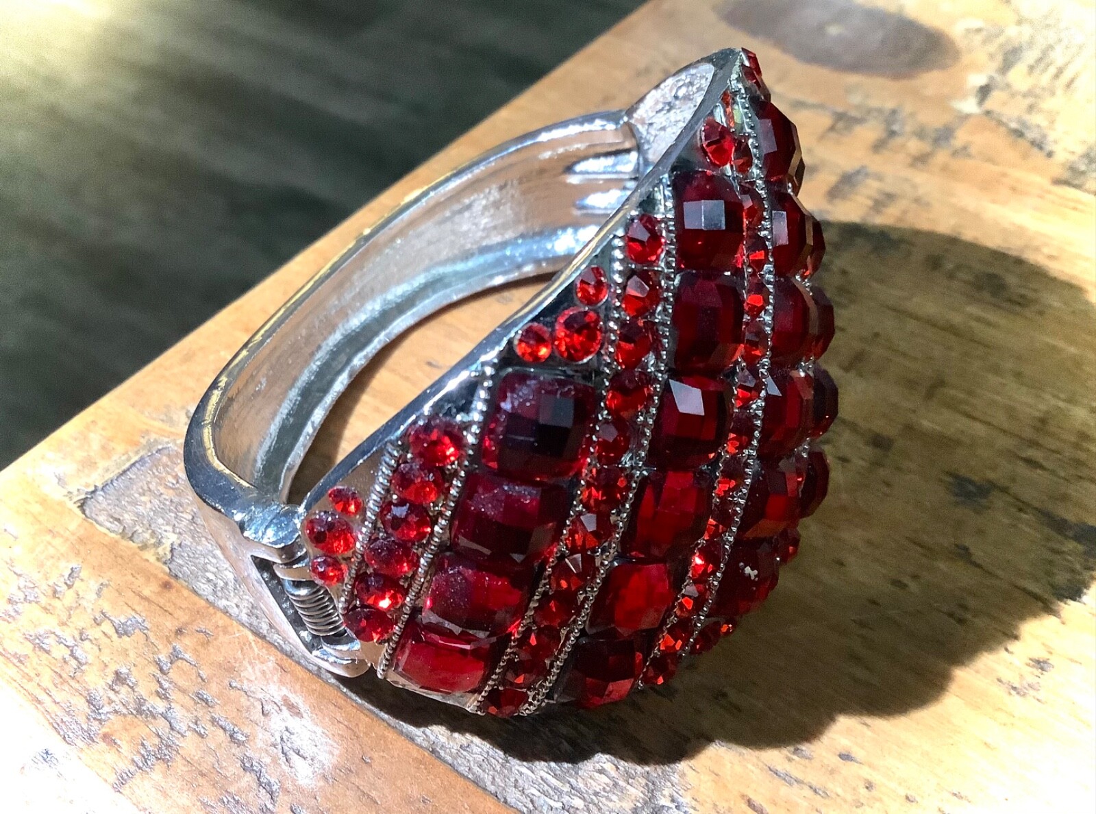 VINTAGE 1970s RUBY RED SILVER HINGED RHINESTONES … - image 18