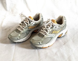 saucony xt 600