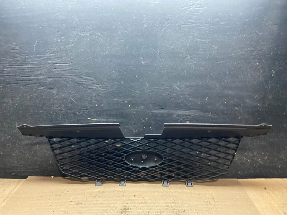 2005 2006 2007 Ford Freestyle Front Upper Grill Grille With Emblem v2476 DG - Image 4 of 4