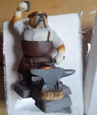 Robert Harrop DP170 BULLDOG BLACKSMITH Dog figurine