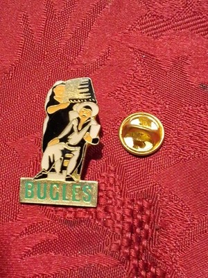 pins BUGLES P35
