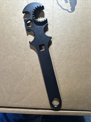 Blk Powder Coated  Versatile Spanner Wrench /Easy Removal and Installation NEW