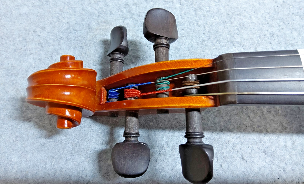 Samuel Eastman VL80 4/4 Violin w/ Case and Glasser Bow *crack in