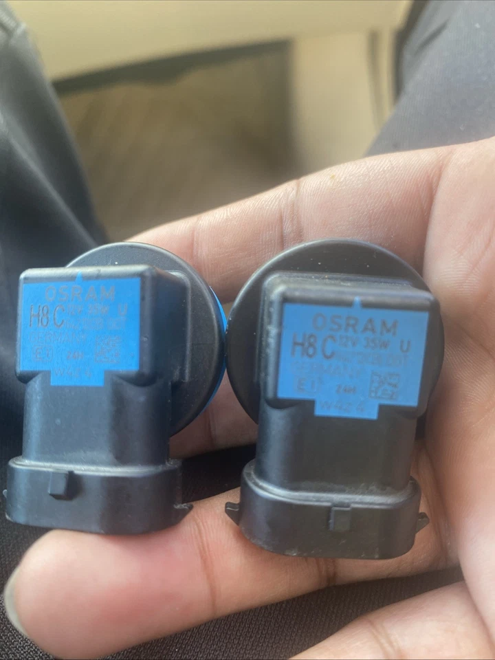 2 bombillas antiniebla Sylvania Silverstar H8 nuevas Foto 2 de 2