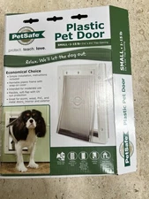 PetSafe Premium Plastic Pet Door White, Small PPA00-10958 Never Rust, Paintable