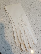 Vintage Fownes Ultra doe White Gloves Womans Cotton Sz 7.5 New
