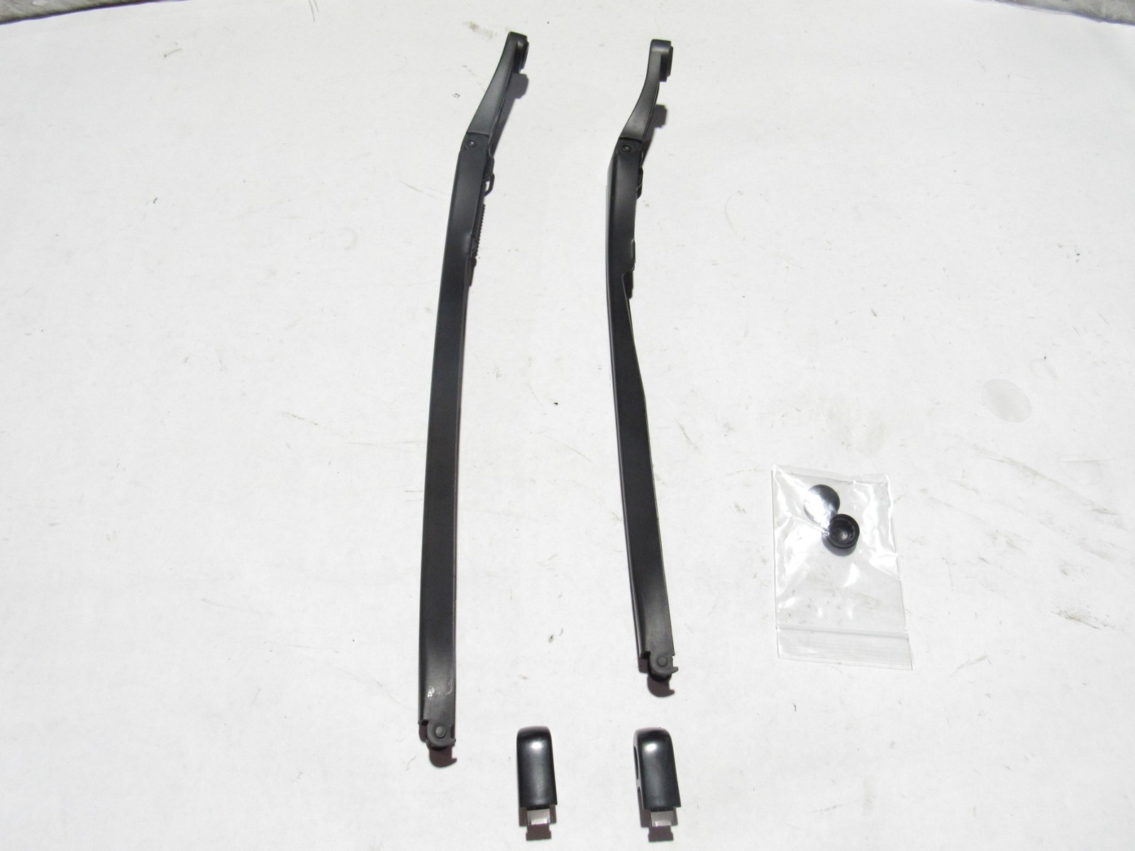 Bentley Continental GT 2012 Front Left Right Windshield Wiper Arm Set 11-18 ;#3